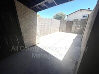 2425 E Waltann Ln in Phoenix, AZ - Building Photo - Building Photo