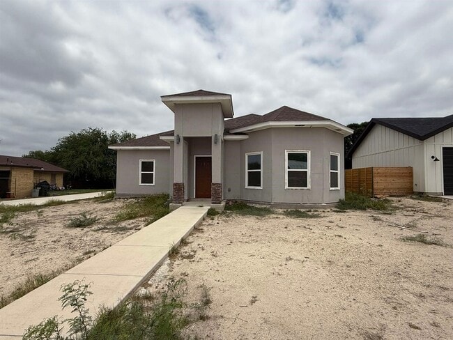 105 Margaret Ln in Del Rio, TX - Building Photo - Building Photo
