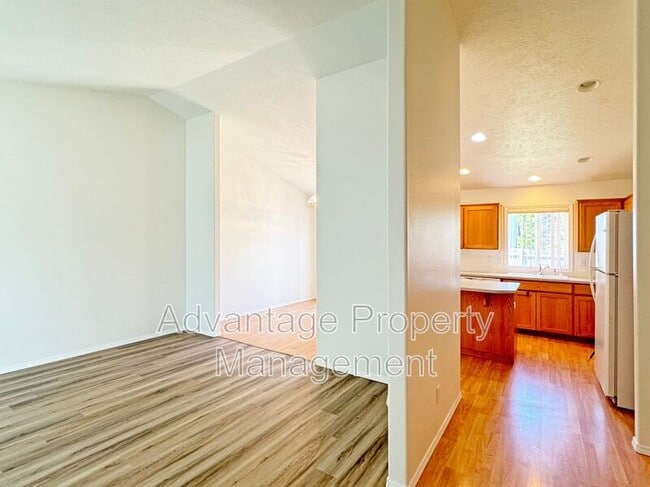 1785 Cougar Ave SW in Albany, OR - Building Photo - Building Photo