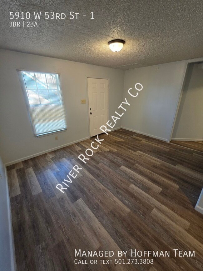 5910 W 53rd St in Little Rock, AR - Foto de edificio - Building Photo