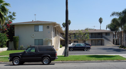 Las Palmas Apartments in Riverside, CA - Building Photo - Building Photo