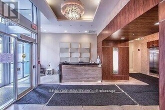 1 Quarrington Lane in North York, ON - Building Photo - Building Photo