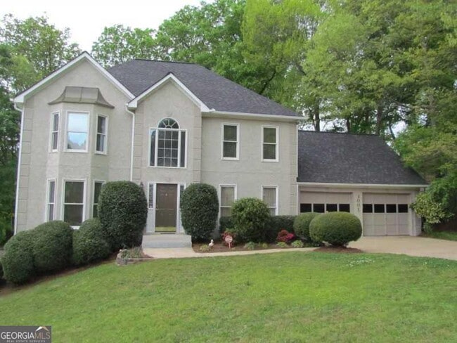 property at 3001 Susan Ct