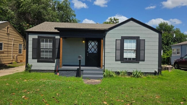 property at 1010 N Farra Dr
