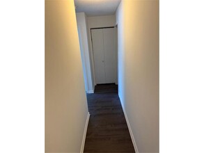 300 Shelard Pkwy in Minneapolis, MN - Building Photo - Building Photo