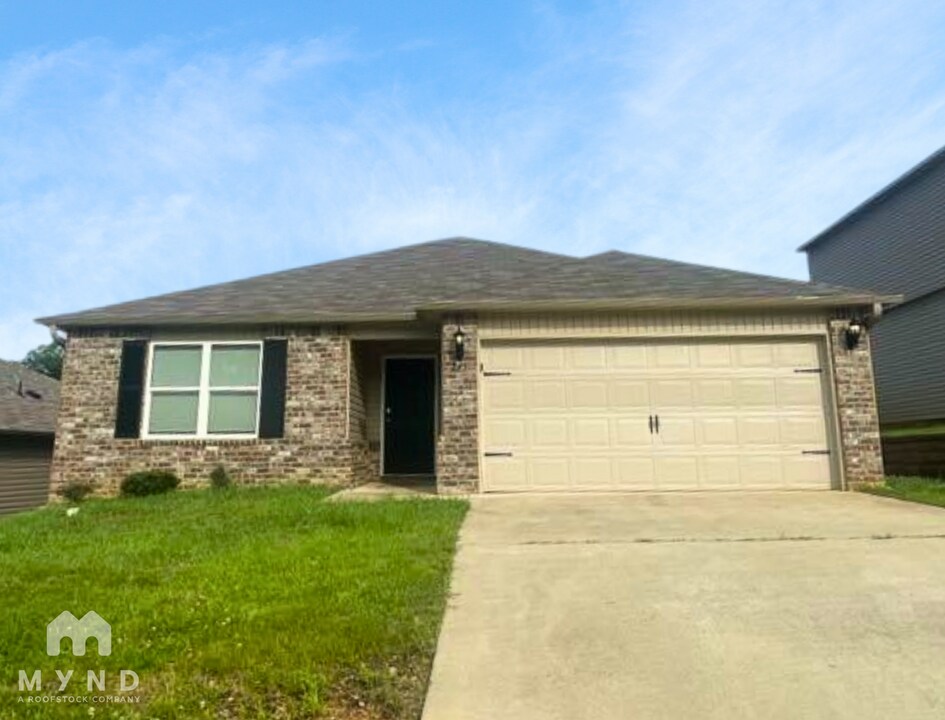 245 Americana Dr in Margaret, AL - Building Photo