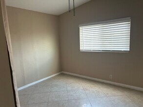 6627 S 22nd Pl, Unit #2 in Phoenix, AZ - Building Photo - Building Photo
