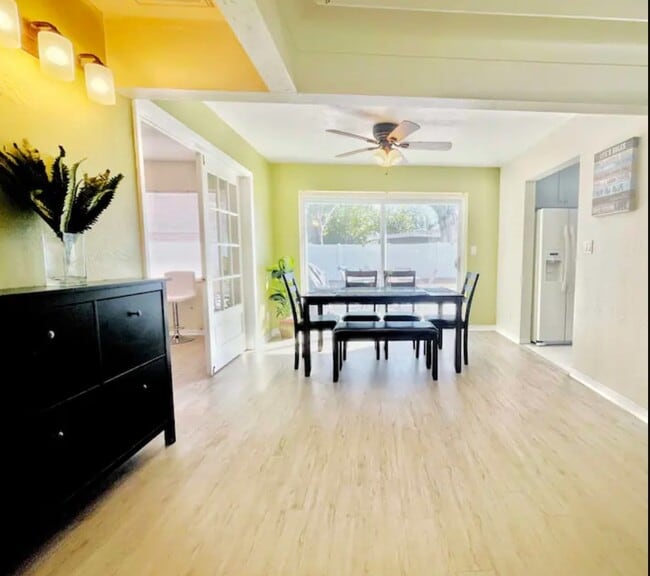 1078 58th Ave S in St. Petersburg, FL - Building Photo - Building Photo