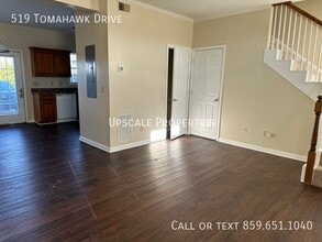 519 Tomahawk Dr in Harrodsburg, KY - Building Photo - Building Photo