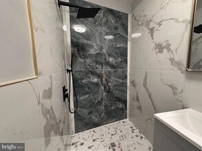 909 S 8th St in Philadelphia, PA - Building Photo - Building Photo