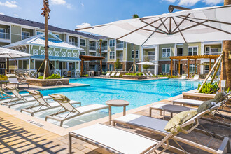 Riverhaus Creekside in New Braunfels, TX - Building Photo - Building Photo