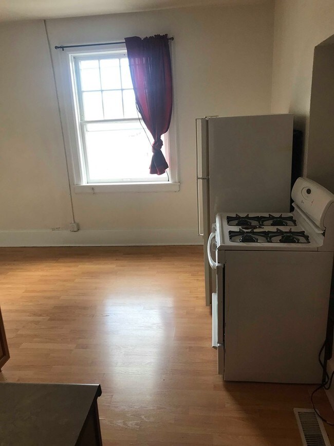 1002 S Montana St-Unit -A in Butte, MT - Building Photo - Building Photo