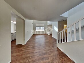 575 Beresford Ave in Las Vegas, NV - Building Photo - Building Photo