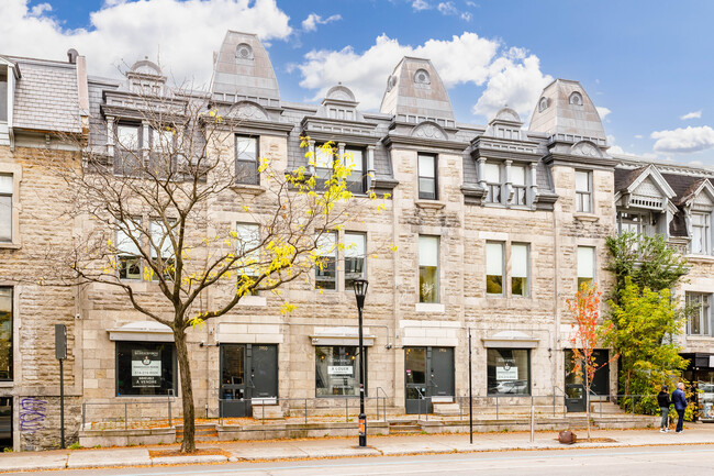 3948-3962 Saint-Denis Rue in Montréal, QC - Building Photo - Building Photo