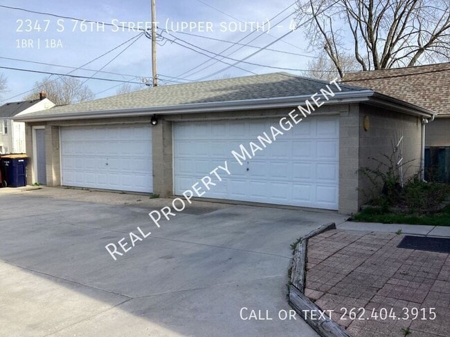 2347 S 76th St in West Allis, WI - Building Photo - Building Photo