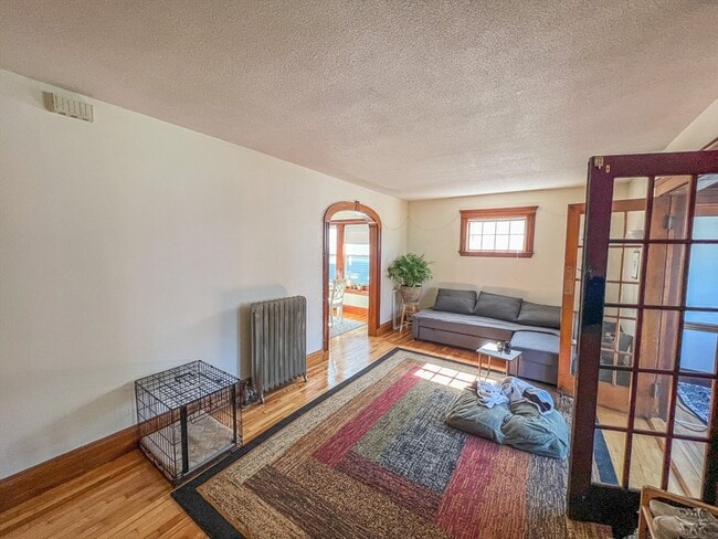 65 Woods Ave in Somerville, MA - Building Photo - Building Photo