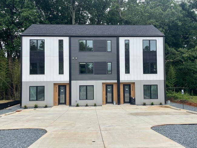 4444 W Tyvola Rd, Unit 4444