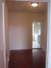 9 S Earl St in Shippensburg, PA - Building Photo - Building Photo