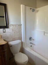 5174 NE 6th Ave in Oakland Park, FL - Building Photo - Building Photo