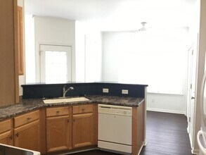 5716 Keowee Way in Raleigh, NC - Building Photo - Building Photo