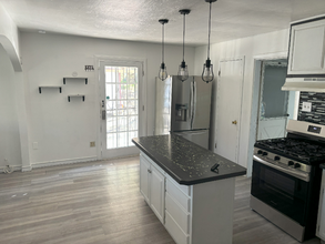118 Yuma St-Unit -1 in San Antonio, TX - Building Photo - Building Photo