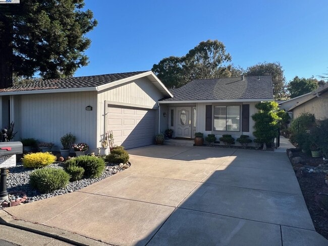 property at 562 St George Rd