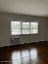 304 W Maple Ave-Unit -A in Aberdeen, NC - Building Photo - Building Photo