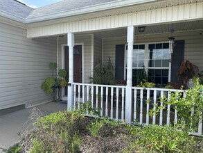 102 Durgin Drive in Bonaire, GA - Building Photo - Building Photo