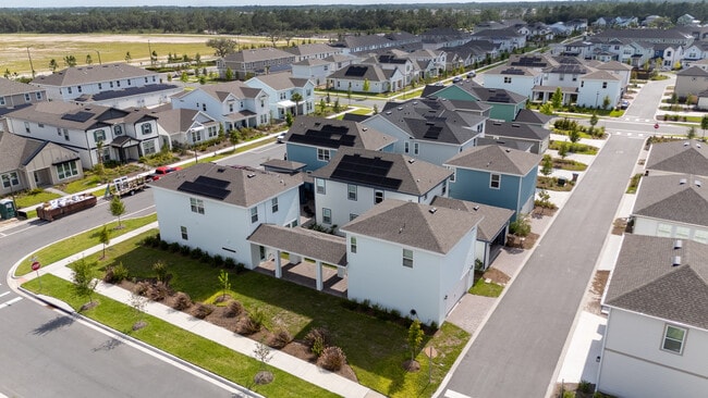 6541 Rover Wy in St. Cloud, FL - Foto de edificio - Building Photo