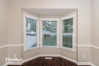 3612 River Lake Ct in Greensboro, NC - Building Photo - Building Photo