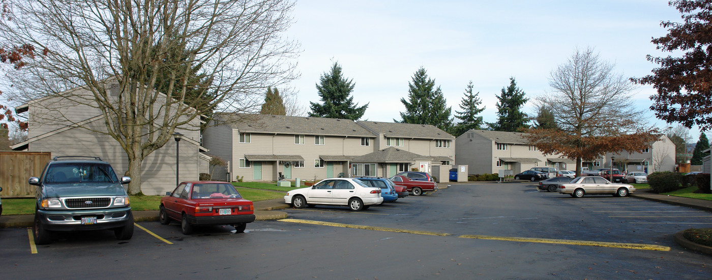 Coburg Road Apartments in Eugene, OR - Foto de edificio