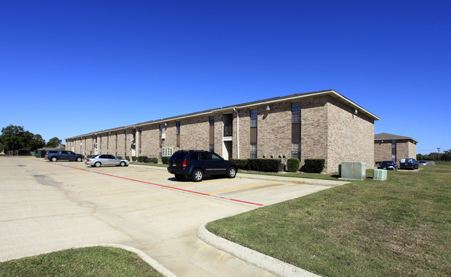 Sherwood Forest Apartments in Port Arthur, TX - Building Photo - Building Photo