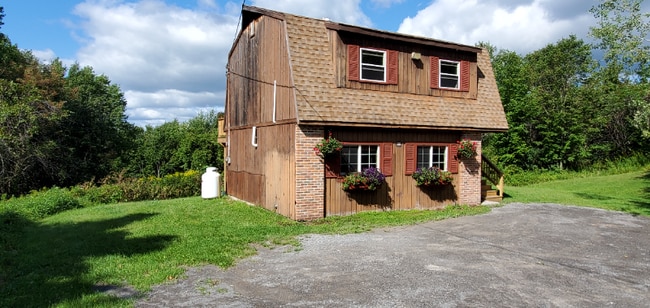 296 Cunningham Rd in Durham, NY - Building Photo - Building Photo