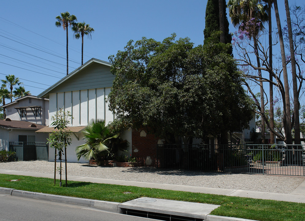 1629 Walnut St in Anaheim, CA - Building Photo