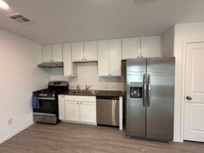 7260 Pasture Run in San Antonio, TX - Building Photo - Building Photo