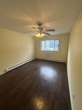72-34 Almeda Ave in Queens, NY - Building Photo - Building Photo