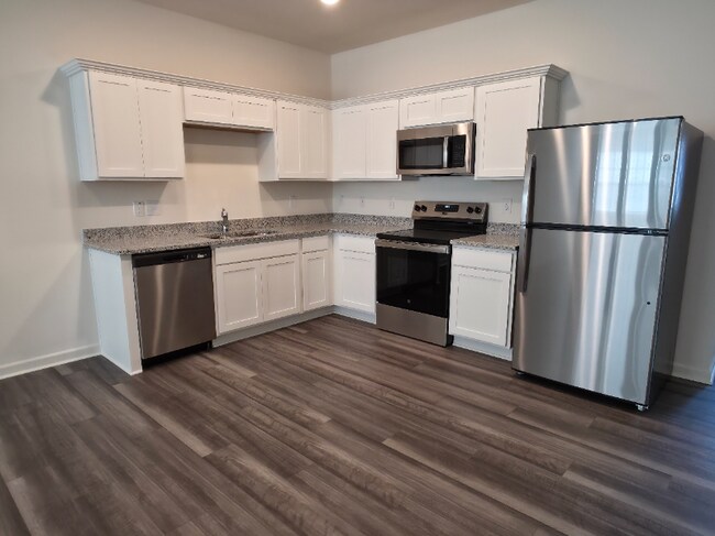 2062 Gln Xing Dr in Durham, NC - Building Photo - Building Photo