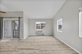 222 Bertram Dr, Unit I in Yorkville, IL - Building Photo - Building Photo