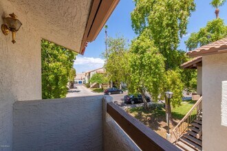 8807 North 8th St in Phoenix, AZ - Building Photo - Building Photo