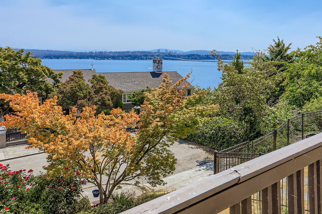 3801 49th Ave NE in Seattle, WA - Building Photo