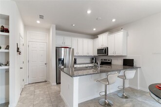 2455 Varenna Loop in Kissimmee, FL - Building Photo - Building Photo