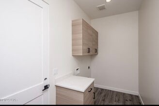 8009 Corte De Los Pajaros in Lake Havasu City, AZ - Building Photo - Building Photo