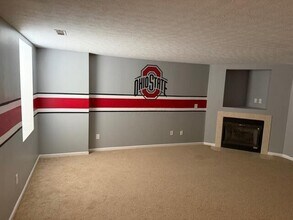 8318 Linton Blvd in Columbus, OH - Building Photo - Building Photo