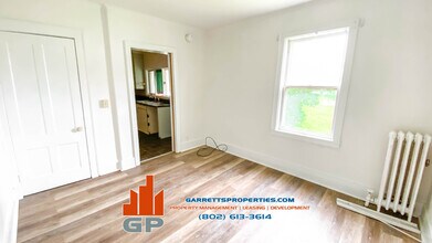 16 Short St, Unit 1 in Barre, VT - Building Photo - Building Photo