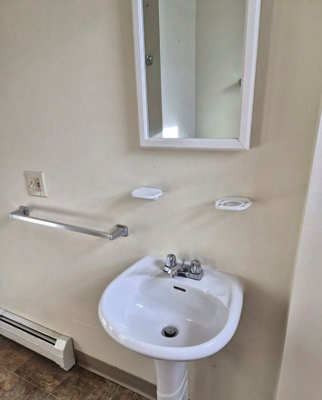 212 Sycamore St in Manistee, MI - Building Photo - Building Photo