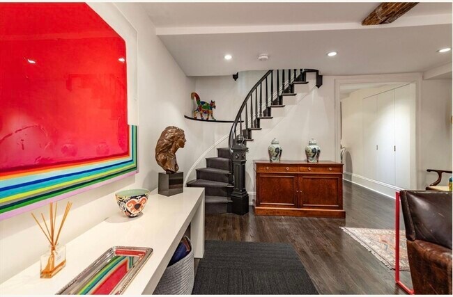 22 Joy St in Boston, MA - Building Photo - Building Photo