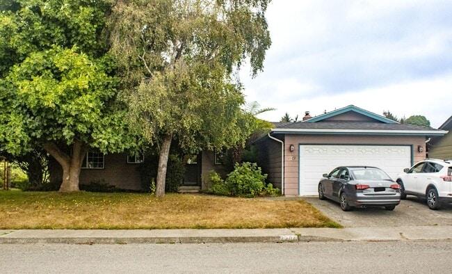property at 2207 Grace Ave