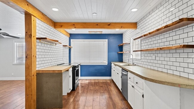 812 Taylor St in Winters, CA - Building Photo - Building Photo