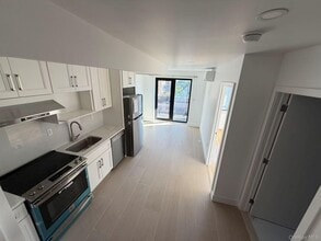 165-02 Sanford Ave in Queens, NY - Building Photo - Building Photo