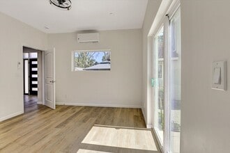 4956 Vejar Dr in Agoura Hills, CA - Building Photo - Building Photo